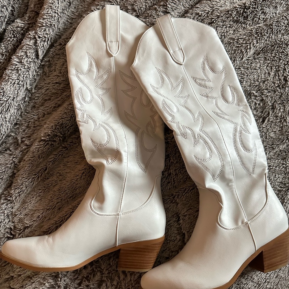 White cowboy boots